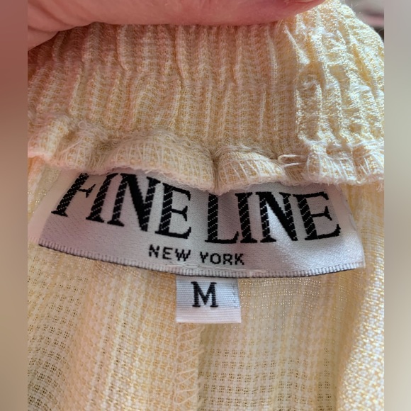 Cute pull on dress shorts with pockets by Fine Line New York - Picture 5 of 6
